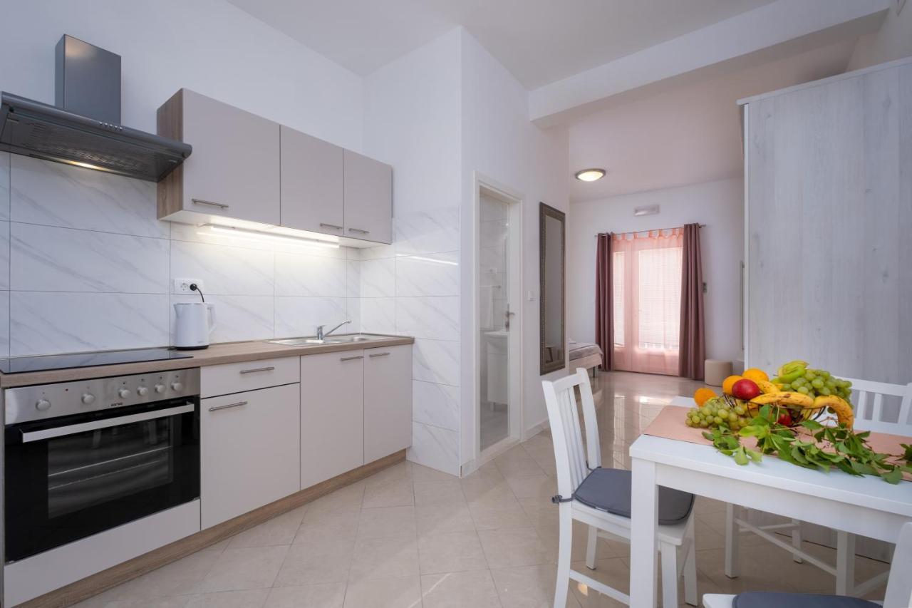 Studio Apartment Brigita Mlini Esterno foto